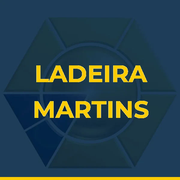 Foto de LADEIRA MARTINS INSTALADORA DE VIDROS E ALUMINIO